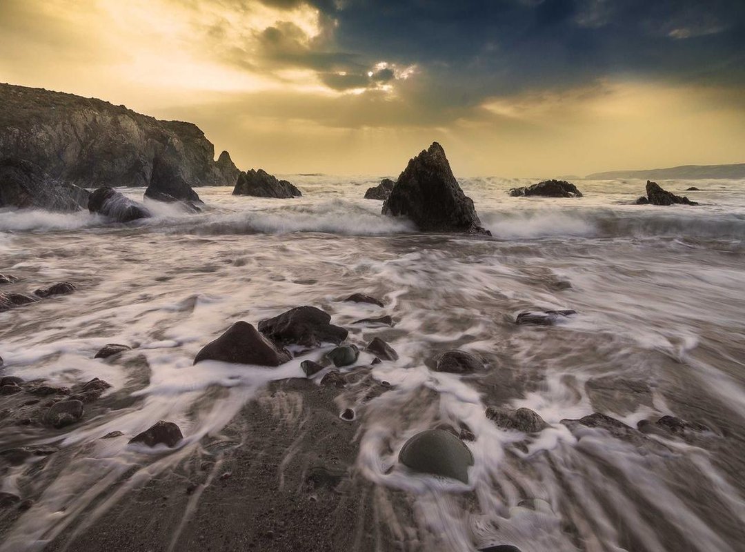 For the Overconfident: Roasts That Target a Big Ego